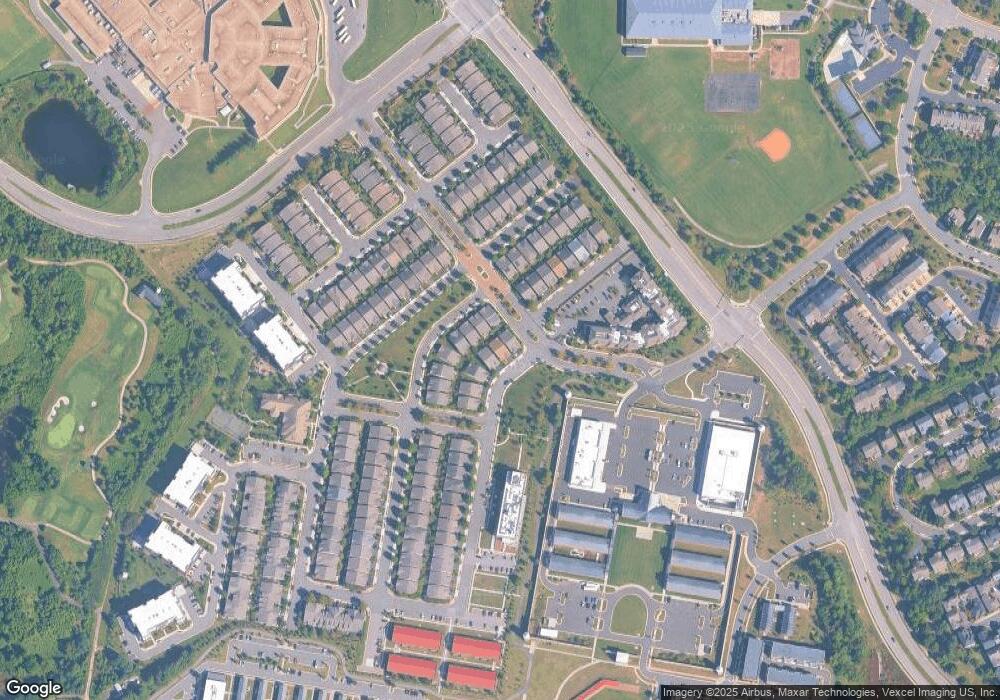 8902 Pink Carnation Ct, Lorton, VA 22079 - photo 1