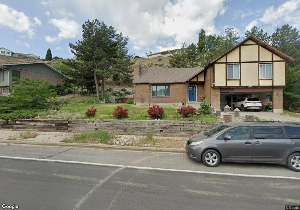 1902 E Viscounti Dr, Sandy, UT 84093 - photo 1