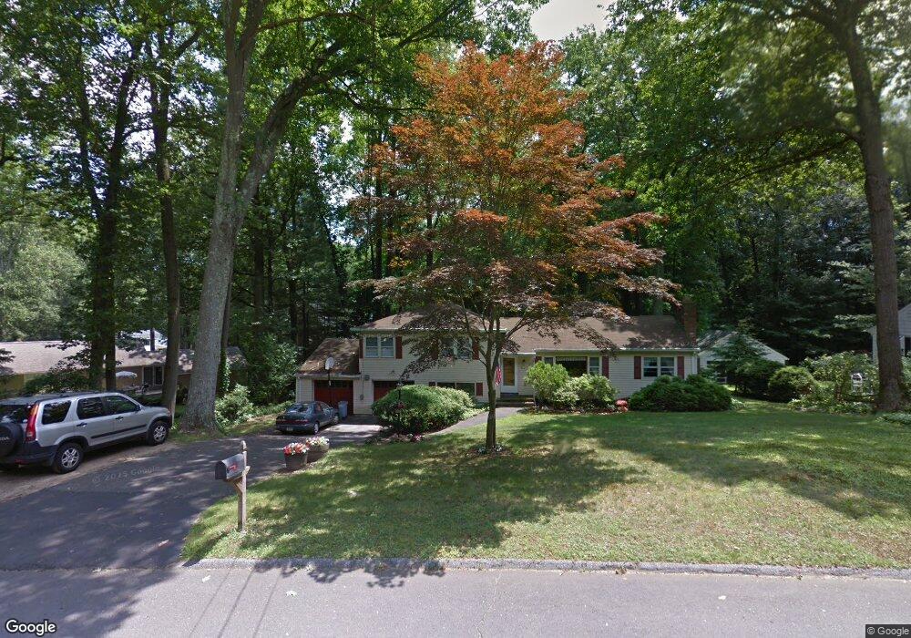 22 Bear Den Rd, Trumbull, CT 06611 - photo 1