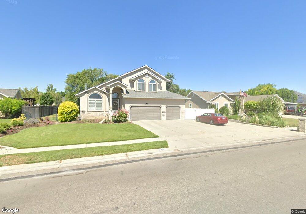 9422 Heather Downs Dr, South Jordan, UT 84095 - photo 1