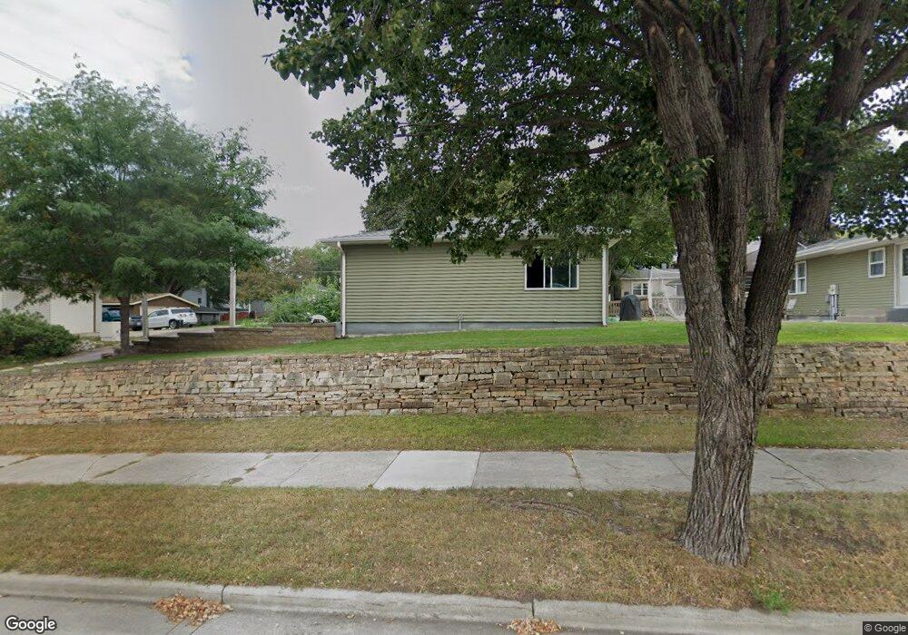 926 S Broadway St, New Ulm, MN 56073 - photo 1