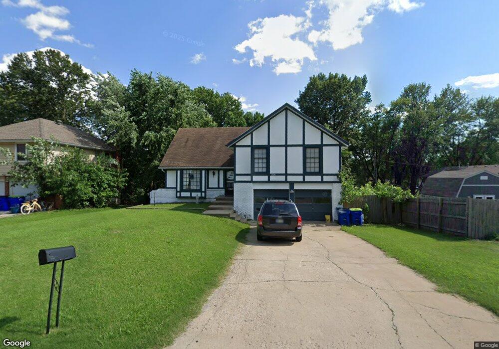 10201 W 54th St, Shawnee, KS 66203 - photo 1