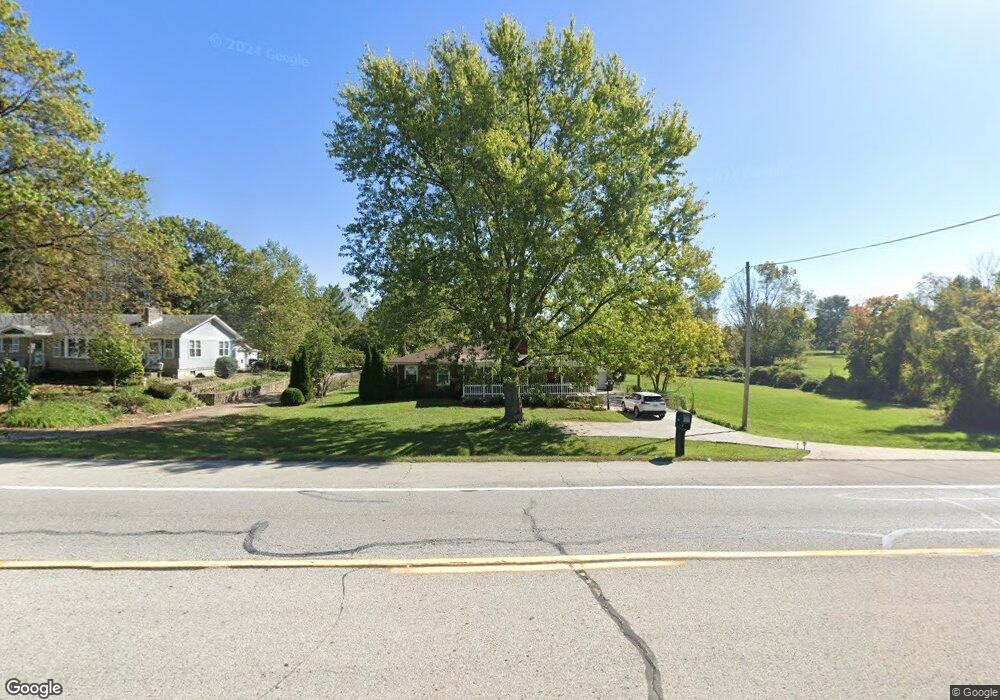 7501 Beulah Church Rd, Louisville, KY 40228 - photo 1