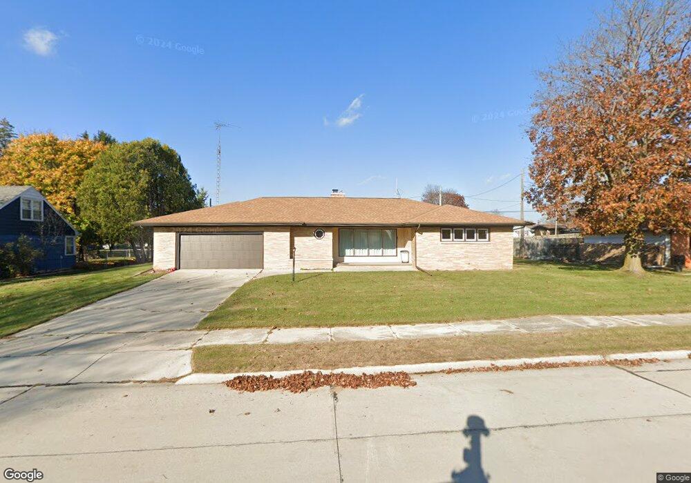 2818 34th St, Two Rivers, WI 54241 - photo 1