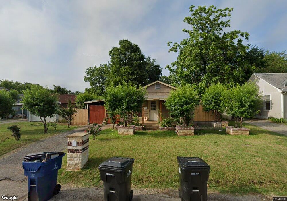 1706 W Johnson St, Denison, TX 75020 - photo 1