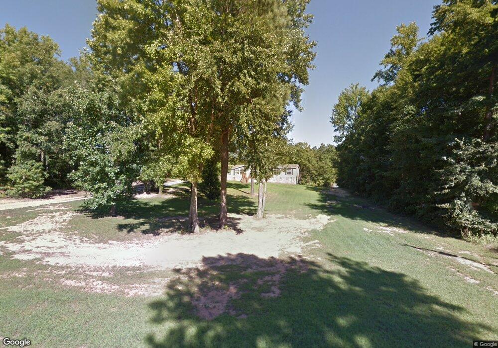 684 Old Pool Rd, Brodnax, VA 23920 - photo 1