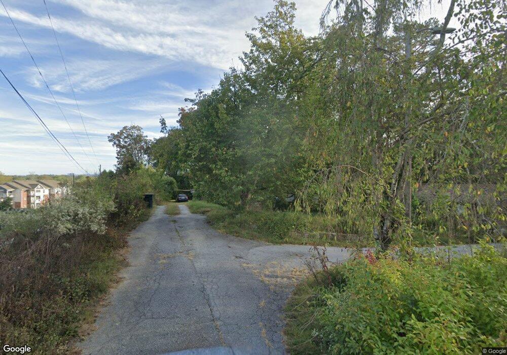 202 Azalea Woods Dr, Hendersonville, NC 28792 - photo 1