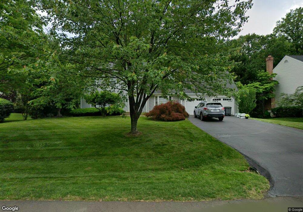 10803 Fieldwood Dr, Fairfax, VA 22030 - photo 1