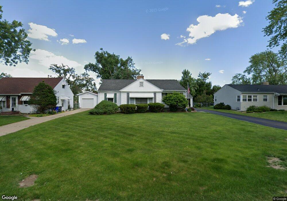 1112 32nd St SE, Cedar Rapids, IA 52403 - photo 1