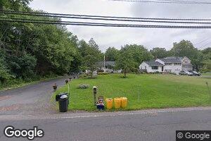 129 Henderson Rd, Kendall Park, NJ 08824