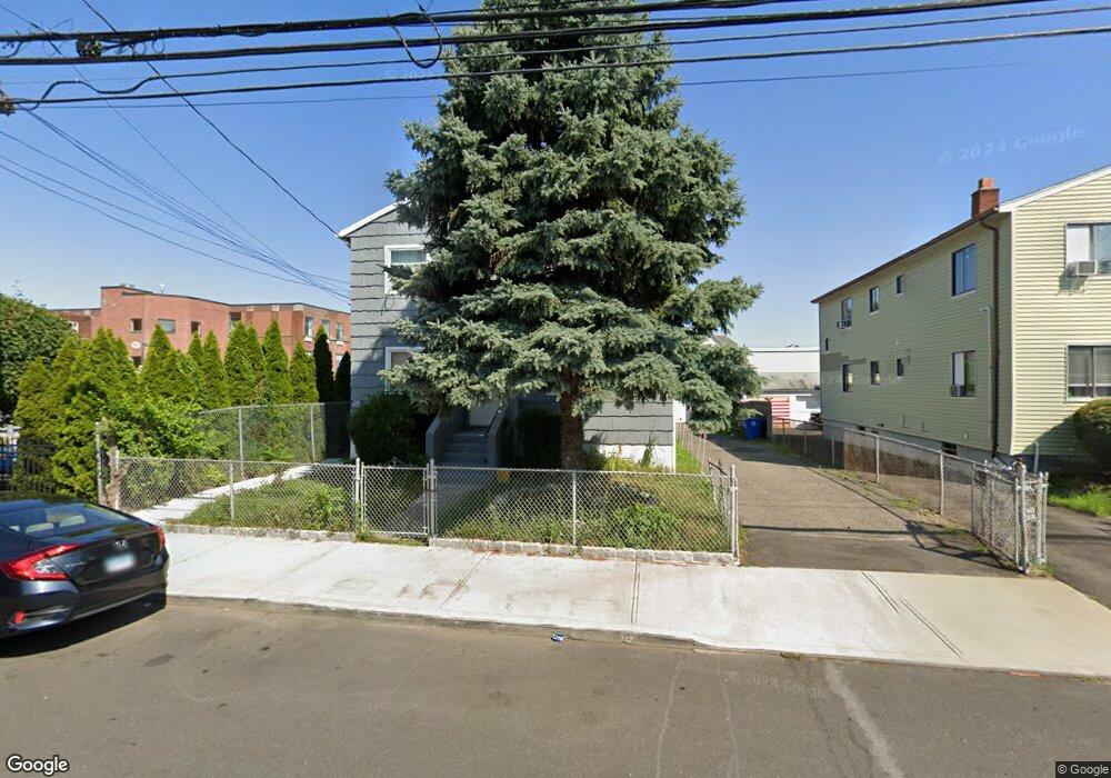 360 Charles St unit 2 FL, Bridgeport, CT 06606 - photo 1