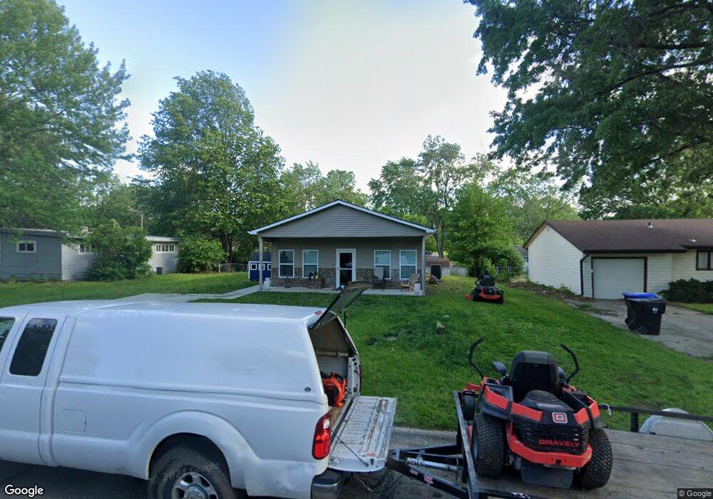 1717 SW Harp Place, Topeka, KS 66611 - photo 1