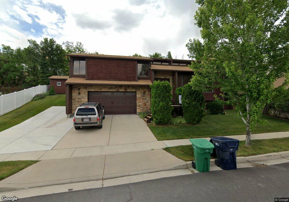 8925 S Capella Way, Sandy, UT 84093 - photo 1