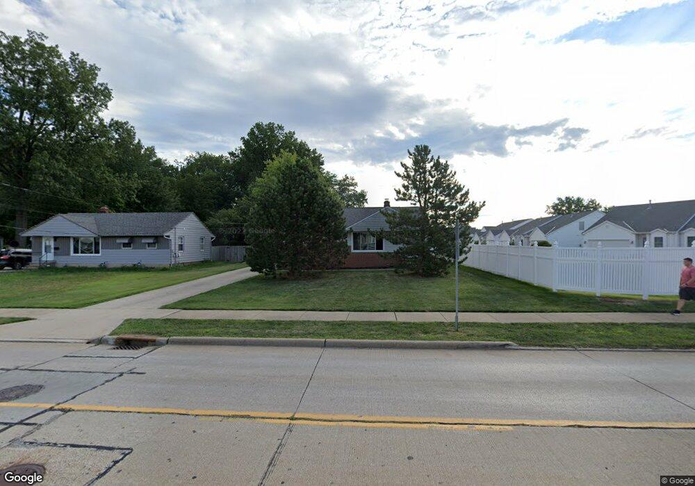 851 E 305th St, Willowick, OH 44095 - photo 1