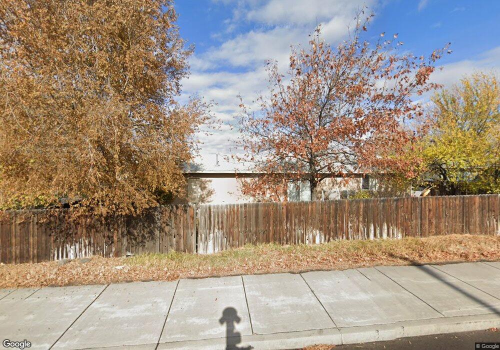 942 NW Maple Ct, Redmond, OR 97756 - photo 1