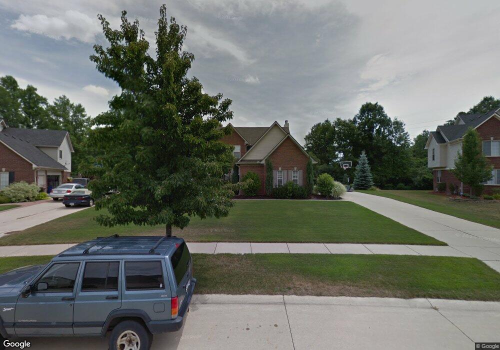 23511 Fredericks Dr, Flat Rock, MI 48134 - photo 1