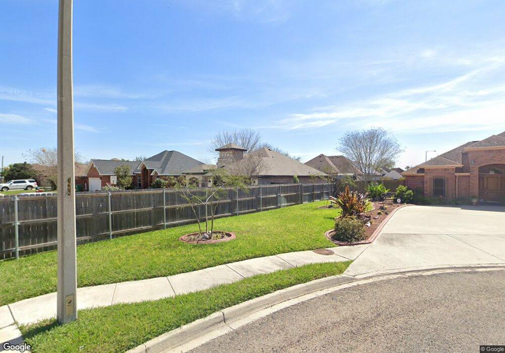 920 Scarecrow Dr, Pharr, TX 78577 - photo 1