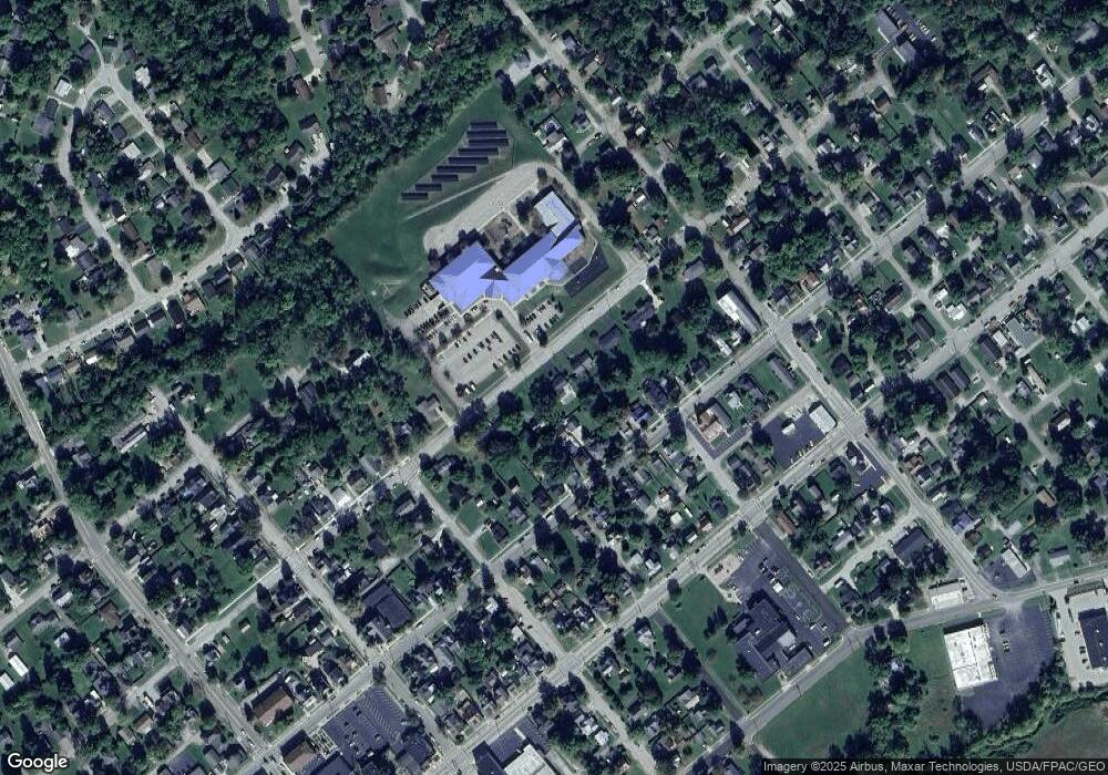 324 E Baldwin St, Blanchester, OH 45107 - photo 1