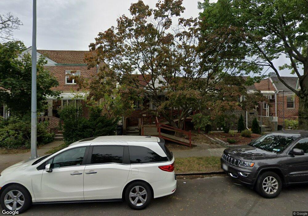 16434 73rd Ave, Fresh Meadows, NY 11366 - photo 1