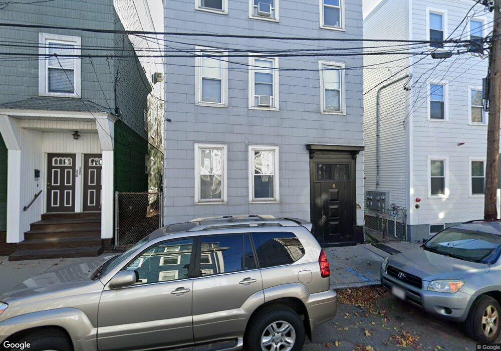 334 Hurley St unit 1 334 Hurley, Cambridge, MA 02141 - photo 1