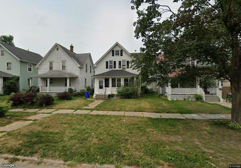 836 9th St SW, Cedar Rapids, IA 52404 - photo 1