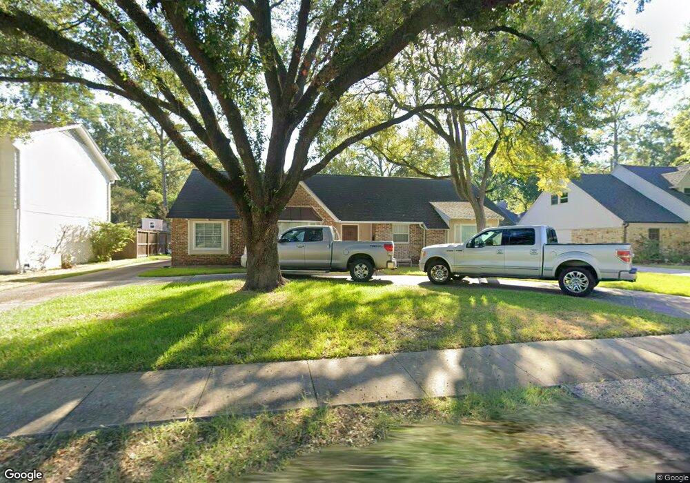 314 N Wilcrest Dr, Houston, TX 77079 - photo 1