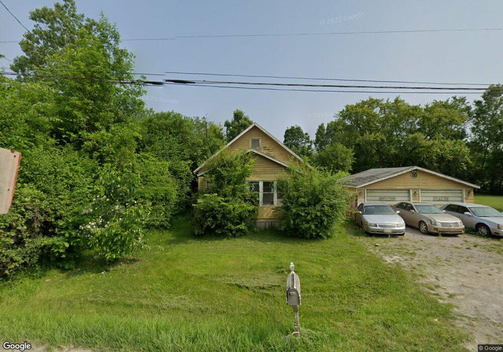 1399 E Carpenter Rd, Flint, MI 48505 - photo 1