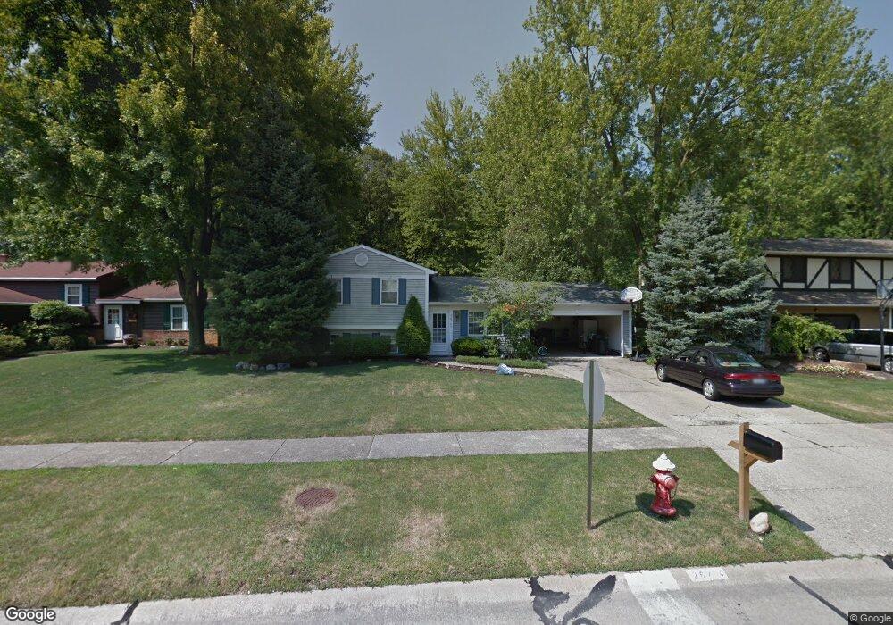 26764 Skyline Dr, Olmsted Falls, OH 44138 - photo 1