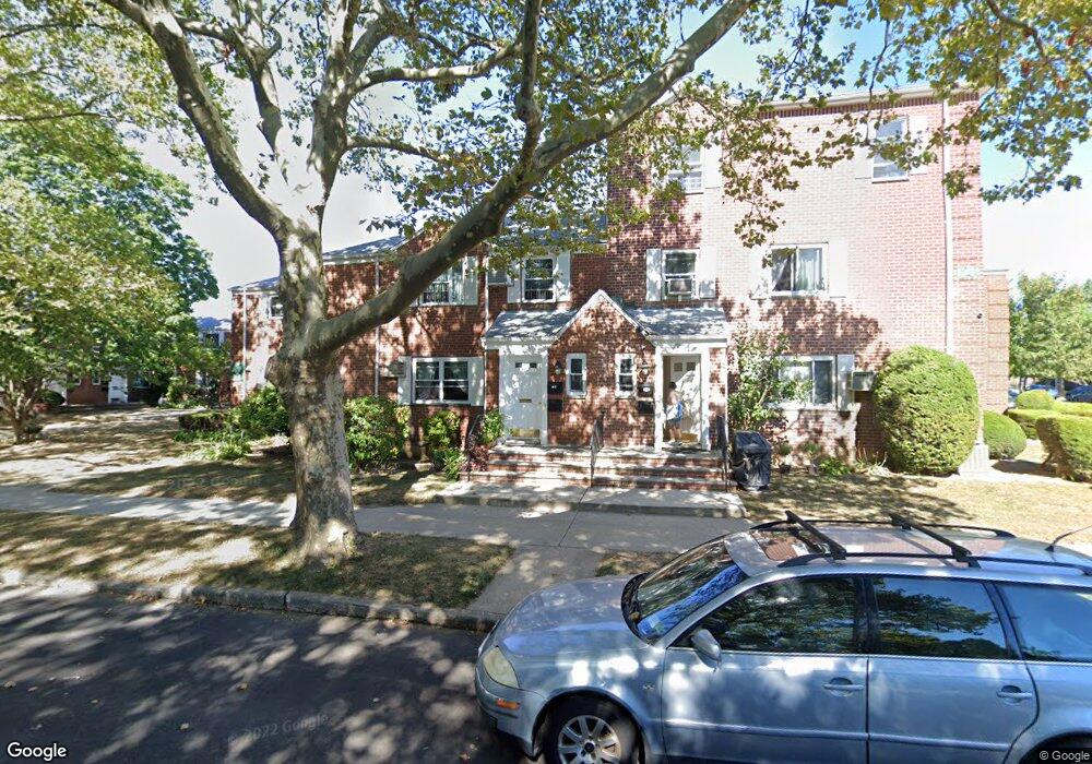 25561 75th Ave unit Gv31B6, Glen Oaks, NY 11004 - photo 1