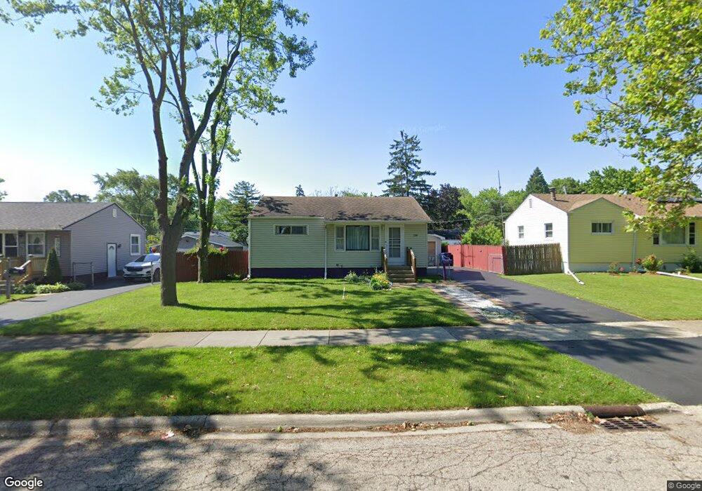 2341 Chinook Rd unit 1, Waukegan, IL 60087 - photo 1