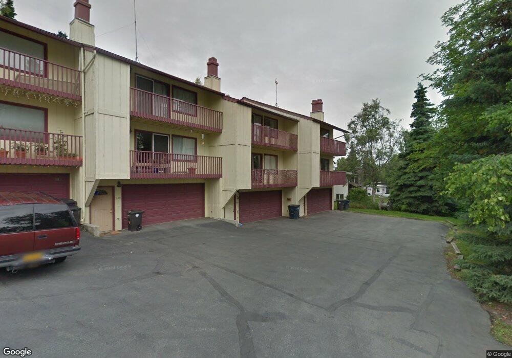 931 Clay Ct unit 10, Anchorage, AK 99503 - photo 1