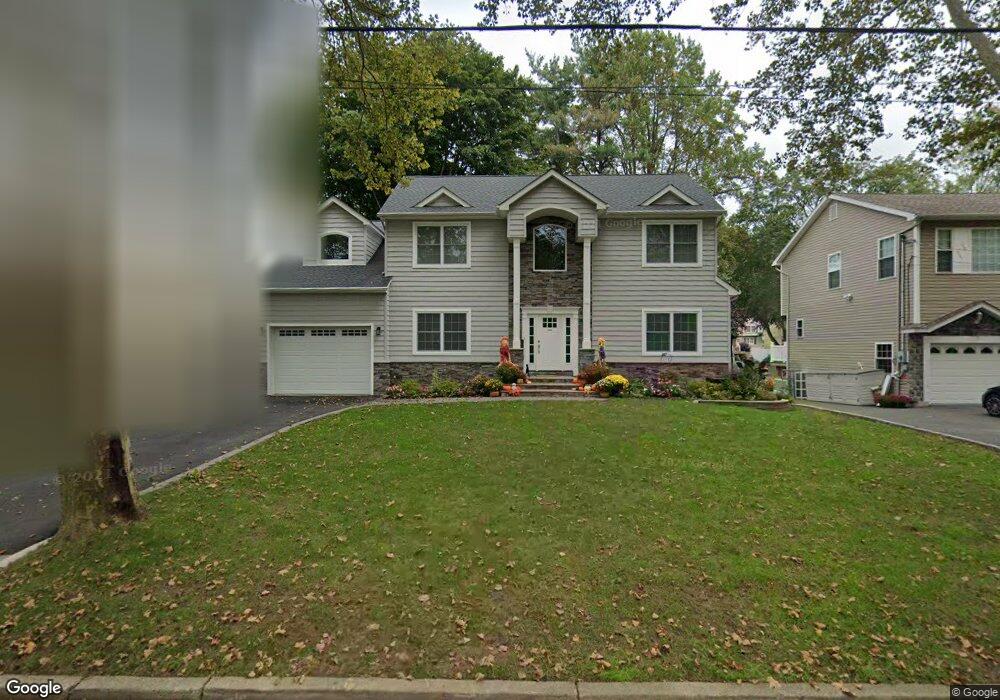 340 Elmwood Dr, Paramus, NJ 07652 - photo 1