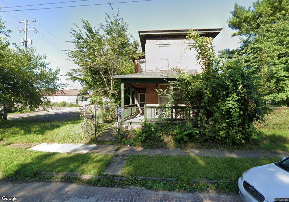 389 Loeffler Ave, Columbus, OH 43205 - photo 1