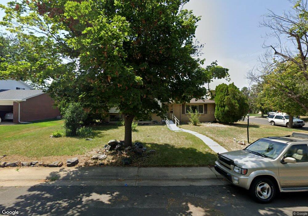 597 Newark Ct, Aurora, CO 80010 - photo 1