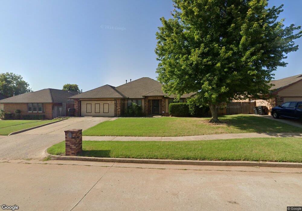 1704 E Main St, Moore, OK 73160 - photo 1