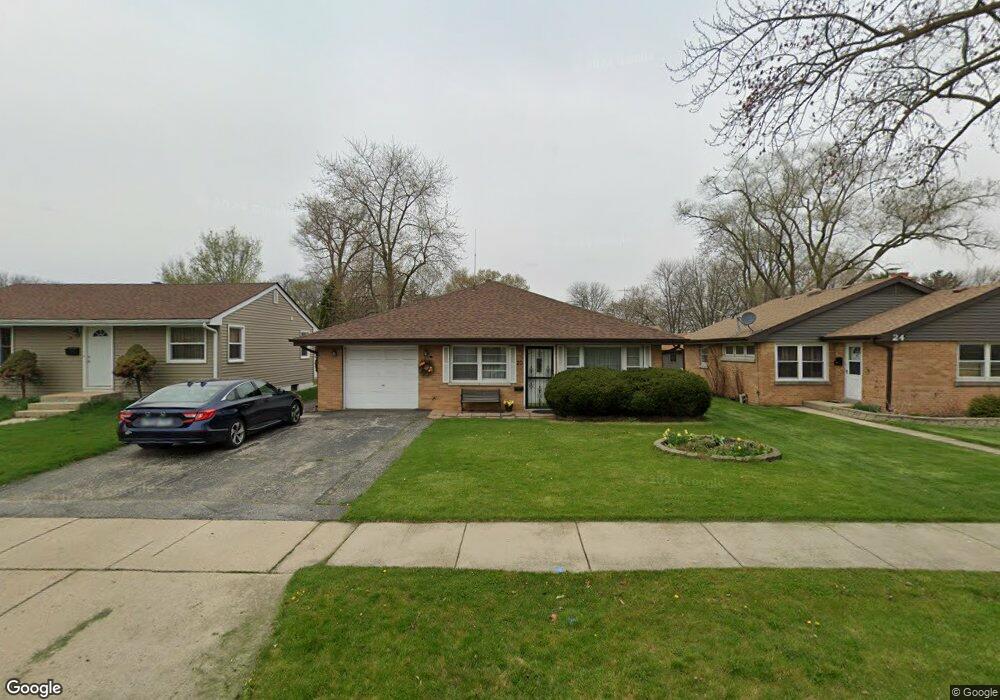 20 N Elmwood Dr, Aurora, IL 60506 - photo 1