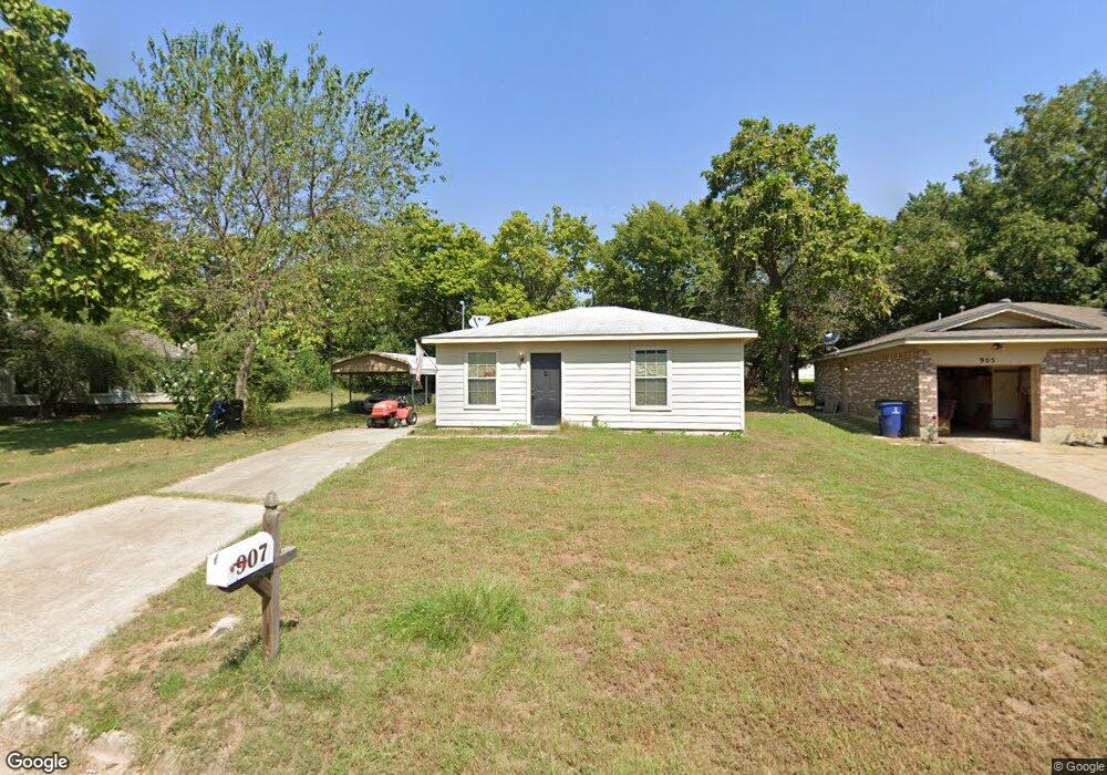 907 W Florence St, Denison, TX 75020 - photo 1