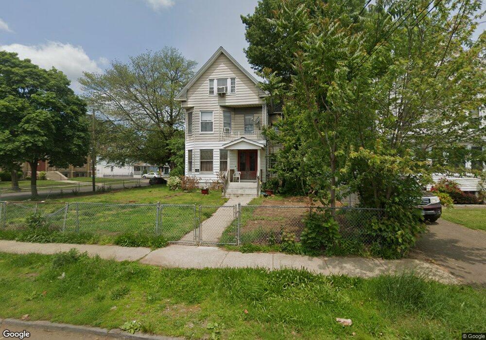 81 Center St unit 3rd floor, West Haven, CT 06516 - photo 1