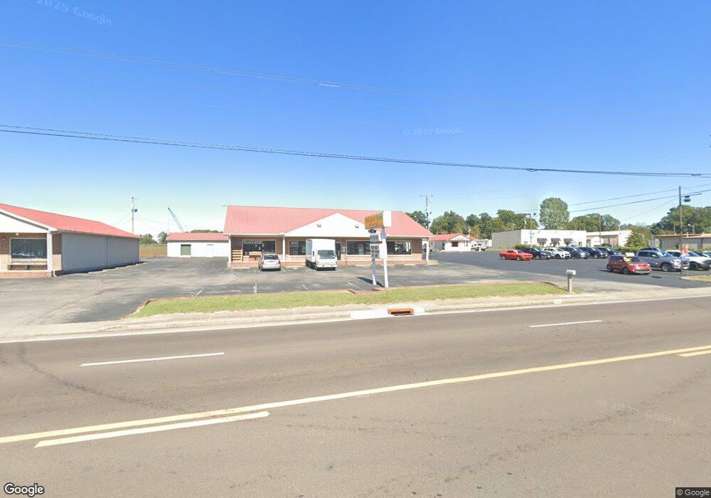 1301 Madison St, Shelbyville, TN 37160 - photo 1