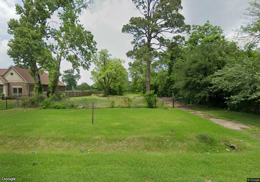 7123 Finch St, Houston, TX 77028 - photo 1