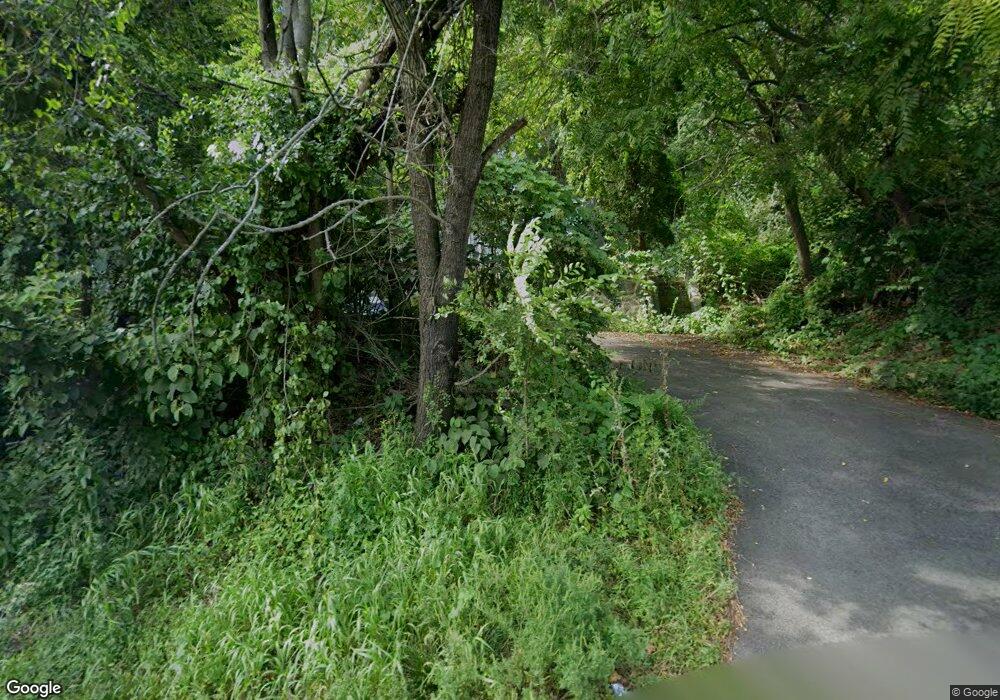 2914 Pricetown Rd, Temple, PA 19560 - photo 1