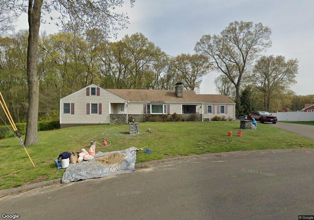 150 Knollwood Dr, Stratford, CT 06614 - photo 1