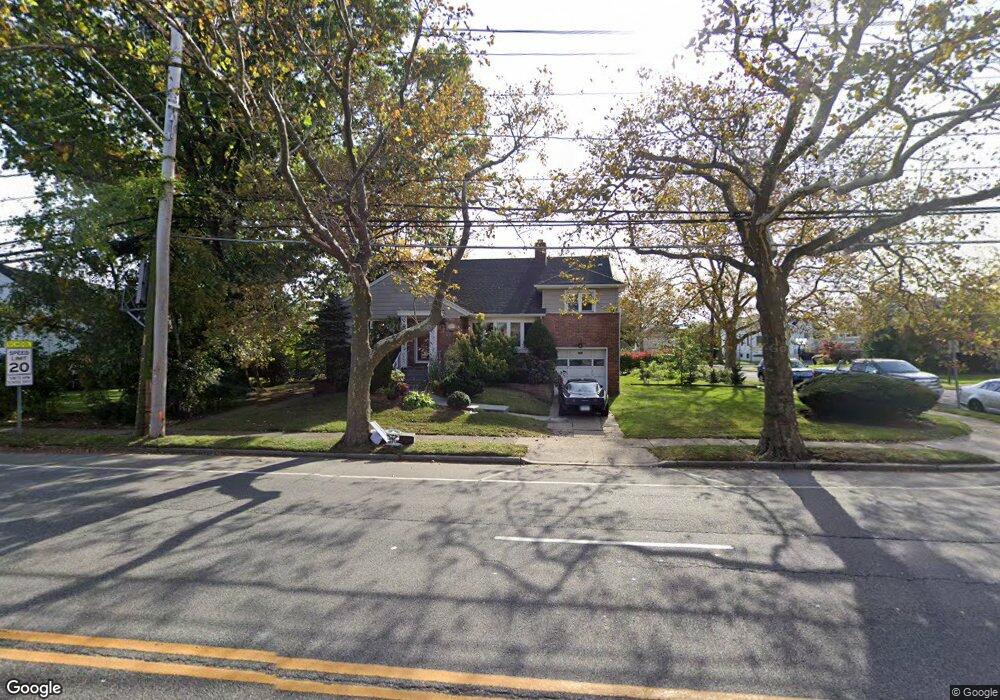 1073 Rosedale Rd, Valley Stream, NY 11581 - photo 1