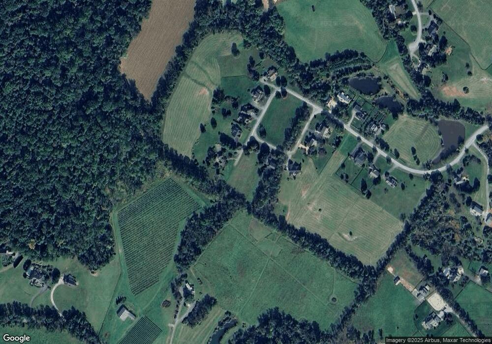 35880 Birch Hollow Ln, Hillsboro, VA 20132 - photo 1