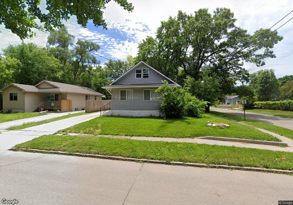 2801 Maple St, Des Moines, IA 50317 - photo 1