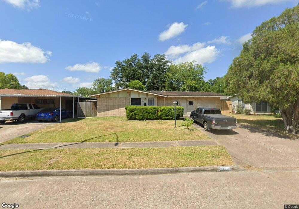 10222 Glenmawr Dr, Houston, TX 77075 - photo 1