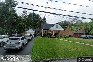 160 Maple St, Haworth, NJ 07641