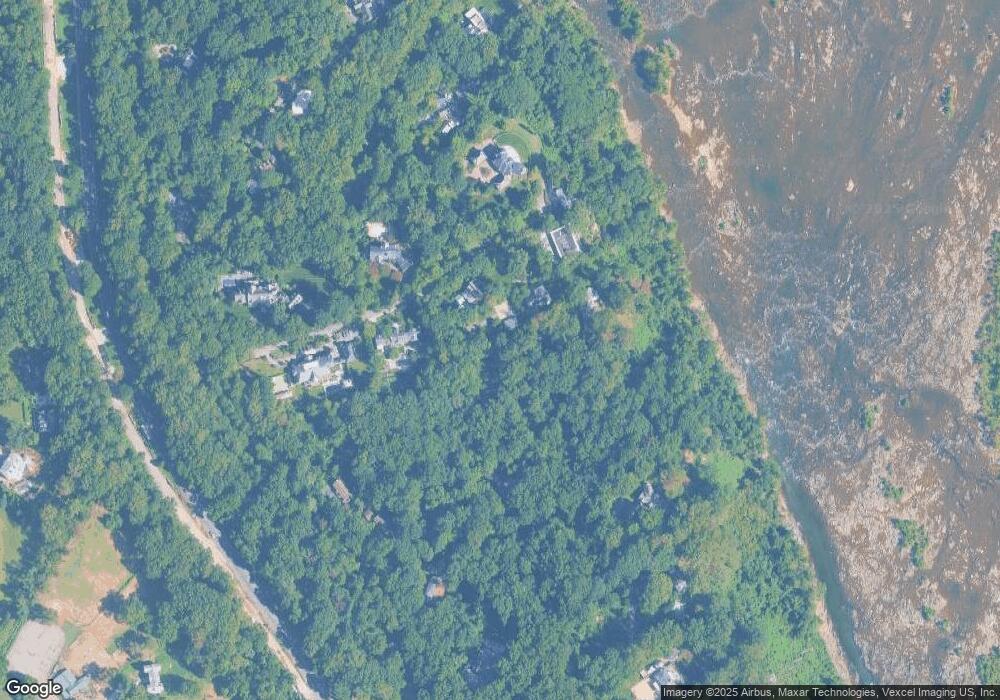 1137 Crest Ln, McLean, VA 22101 - photo 1