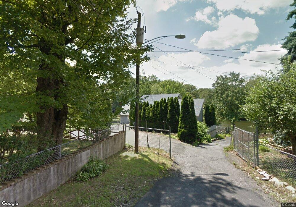 95 Overlook Ave, Bridgeport, CT 06606 - photo 1