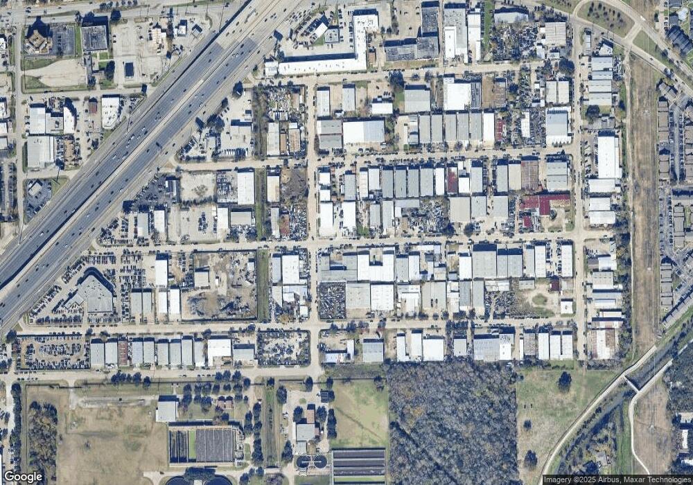 10210 Kingsdale Crossing Ln, Houston, TX 77075 - photo 1